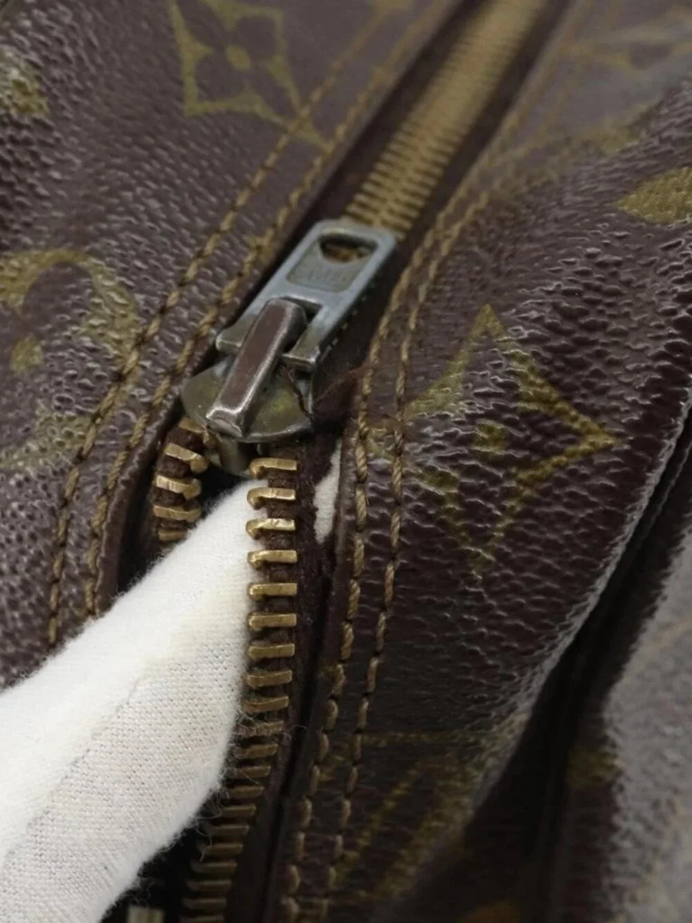 Louis Vuitton brand	louis vuitton